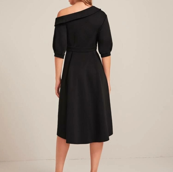 Gorgeous Black Dress - Picture 3 of 7